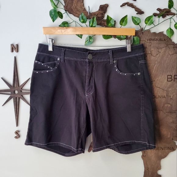 Vintage Black with White Stitch & Rhinestone Shorts - Picture 2 of 6